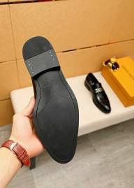 Picture of Louis Vuitton Shoes _SKU22521164SZ38-4413729